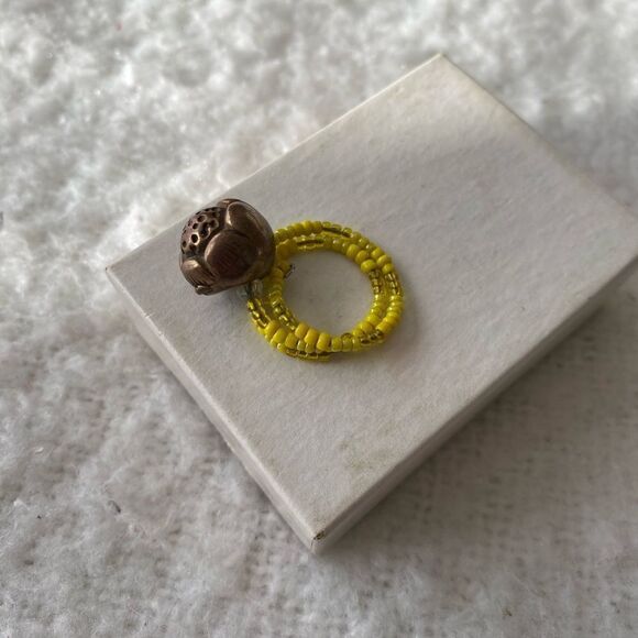 Yellow Beaded Ring with Brass Color Flower Detail - Picture 6 of 6